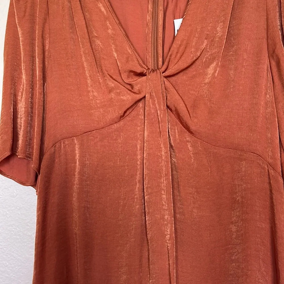 Express Womens 1/2 Sleeve Zippered Back Brown Blouse Size Small - Picture 2 of 5